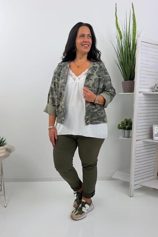 Trendige Jacke im Khaki-Camouflage-Design (38-44)