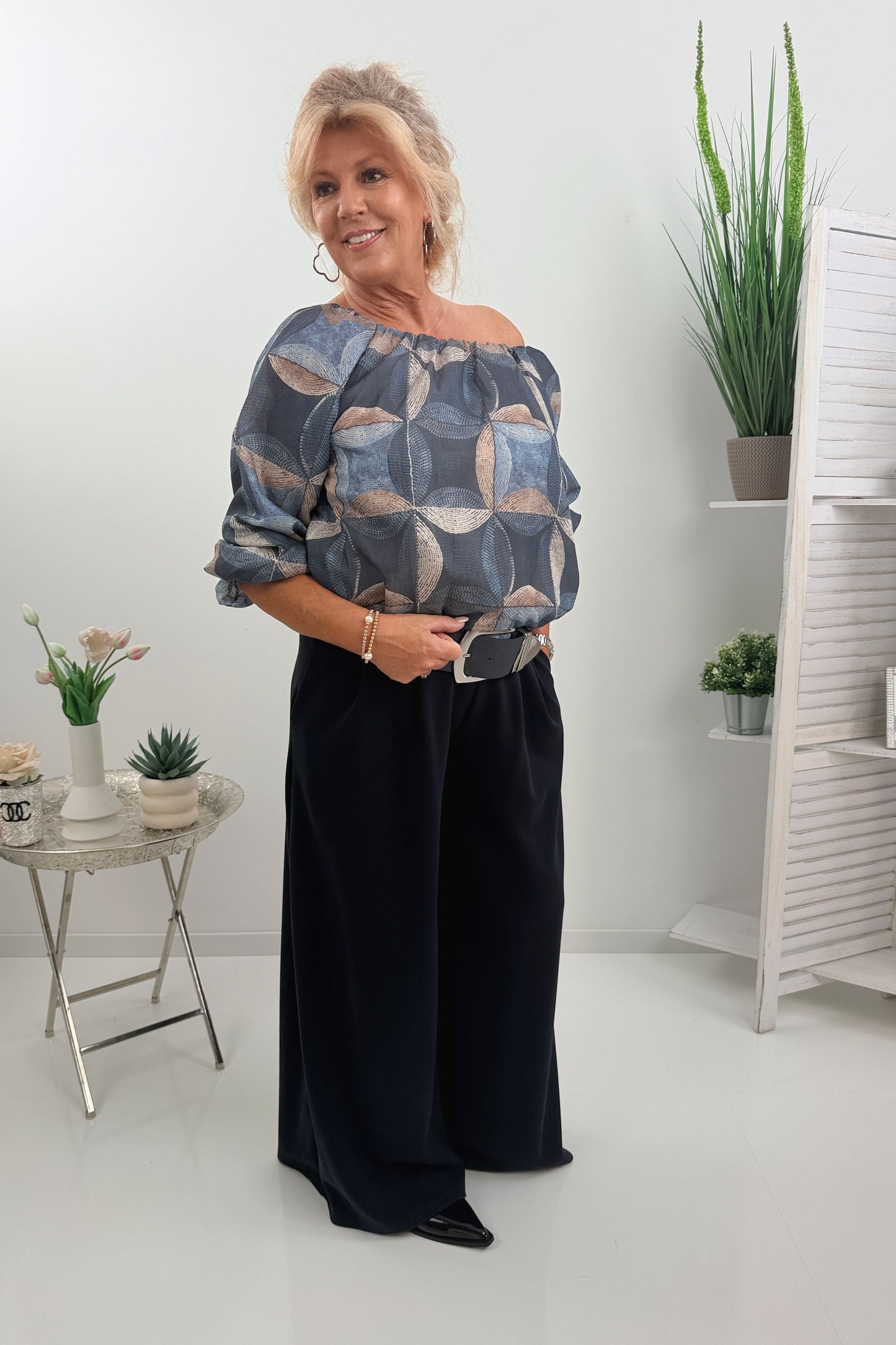 Bluse mit Stylischen Muster in Blau (38-44)