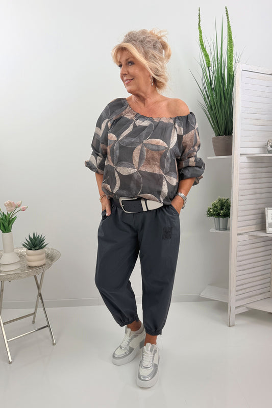 Bluse mit Stylischen Muster in Grau (38-44)