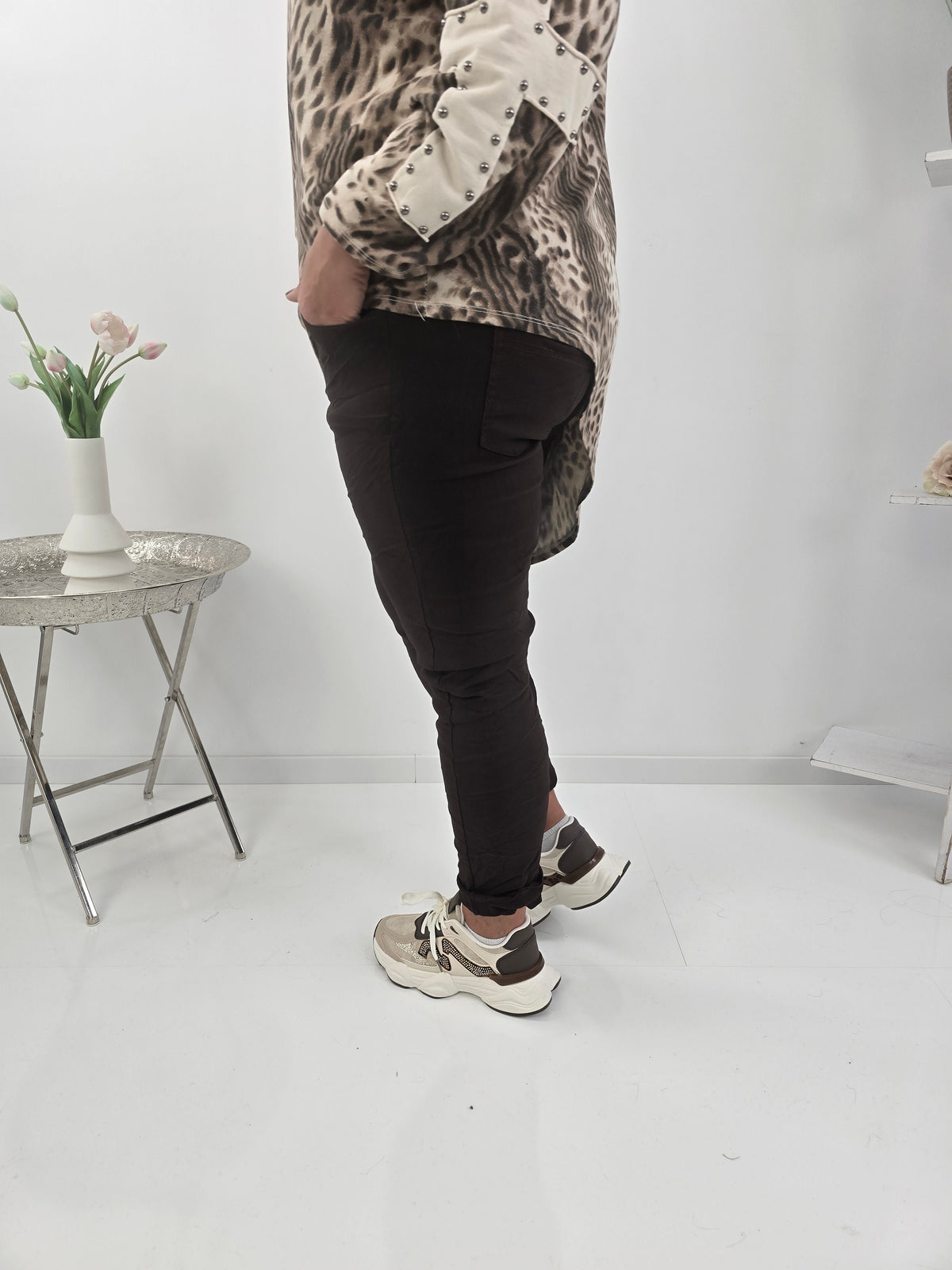 Lässige Joggpant in warmem Schoko (42-46)