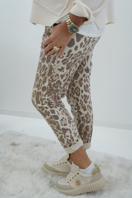 Joggpant in Beige-Leo/Taupe (M,L,XL,XXL)