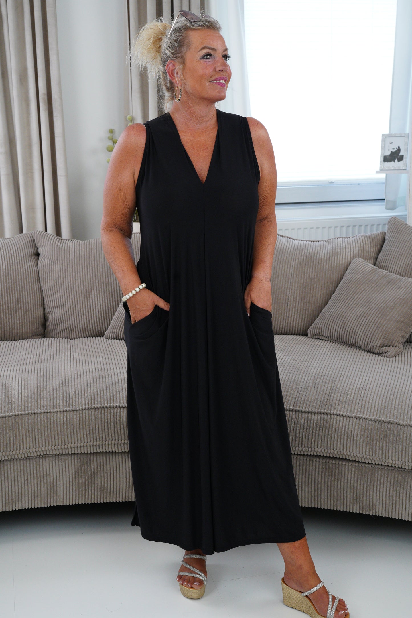 Kleid in Schwarz (38-42)