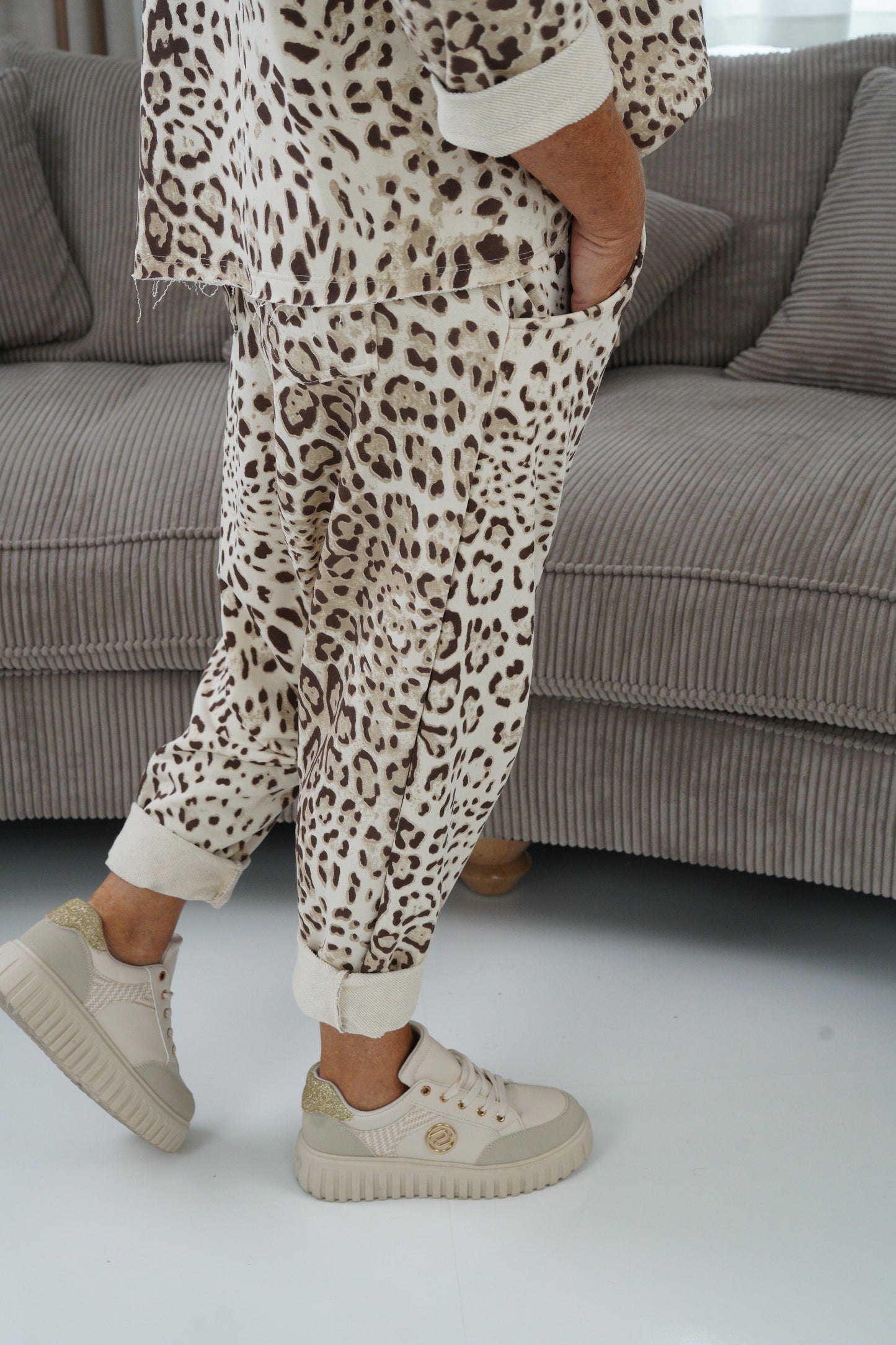Baggy Hose in Leo-Beige (38-42+)