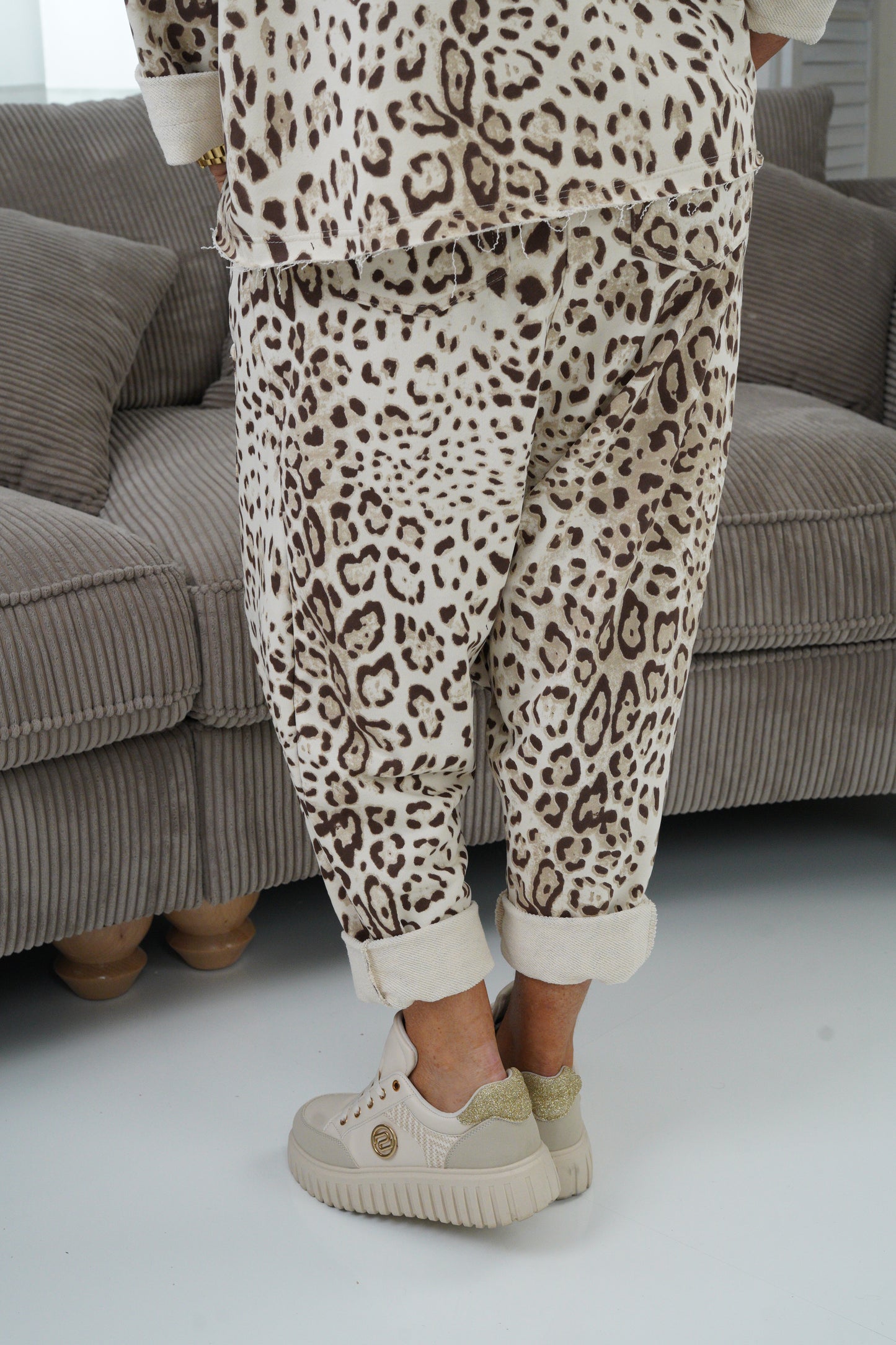 Baggy Hose in Leo-Beige (38-42+)