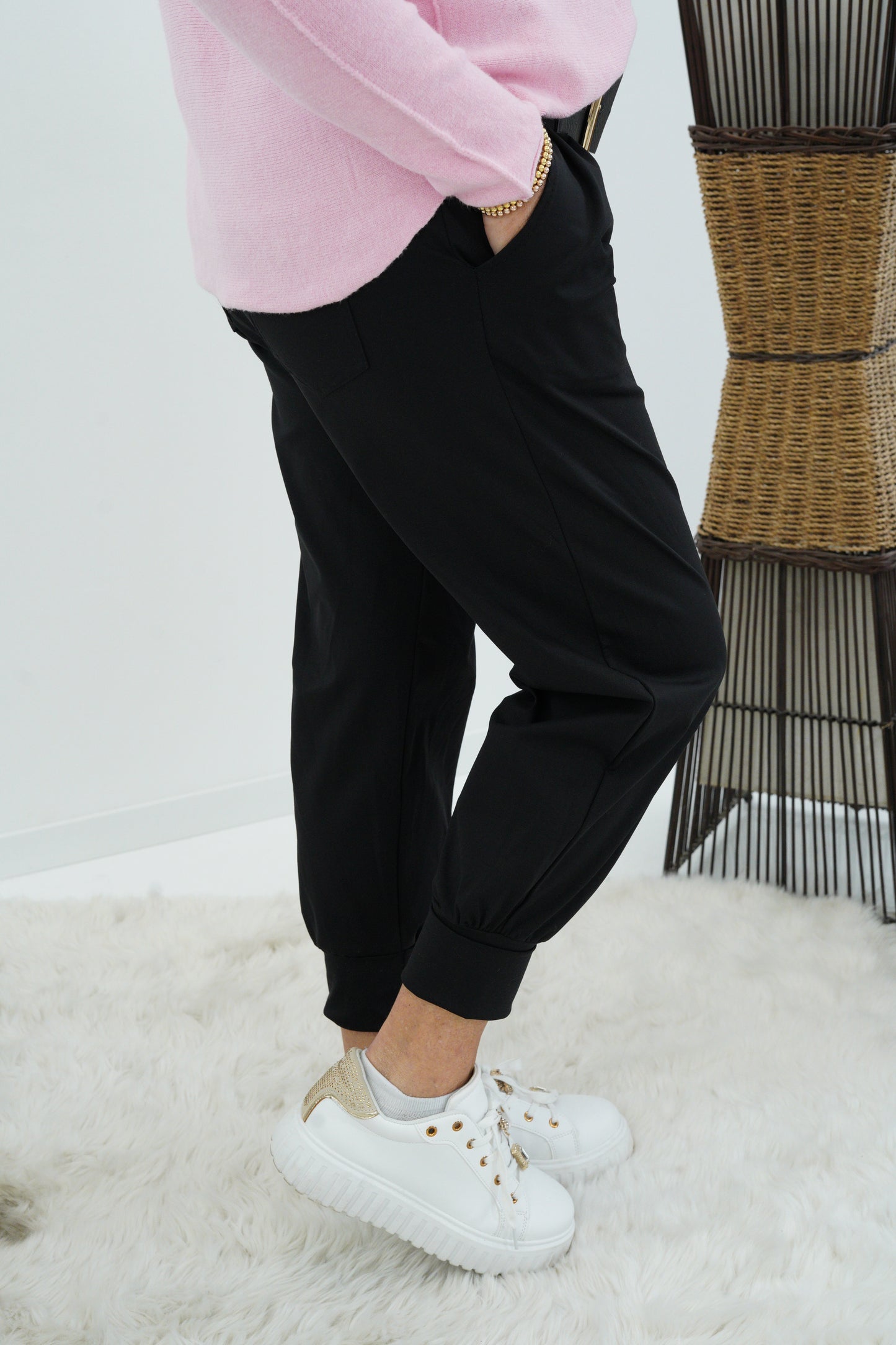 Joggpant in Schwarz (38-42)