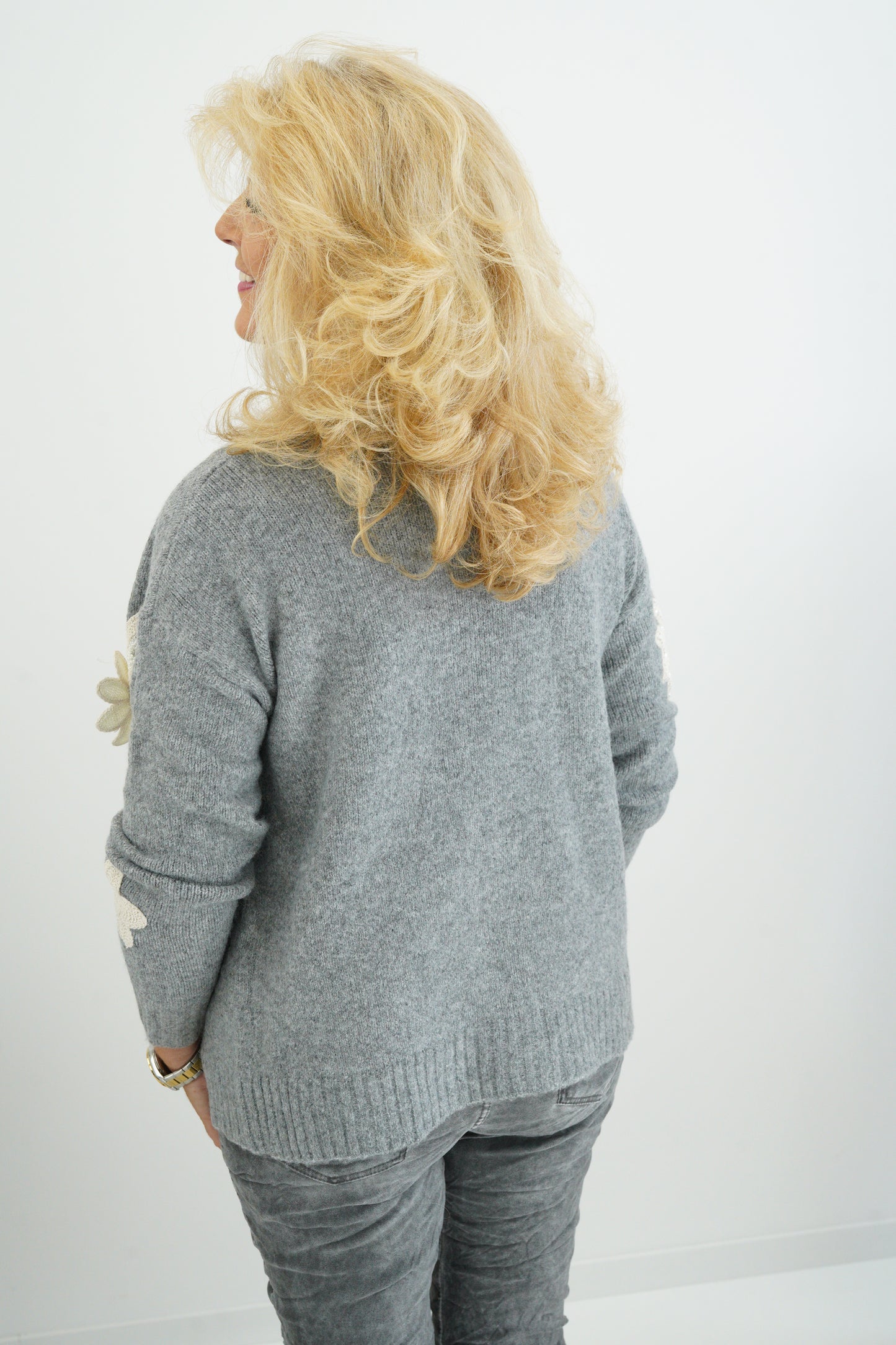 Strickjacke in Grau (38-42)