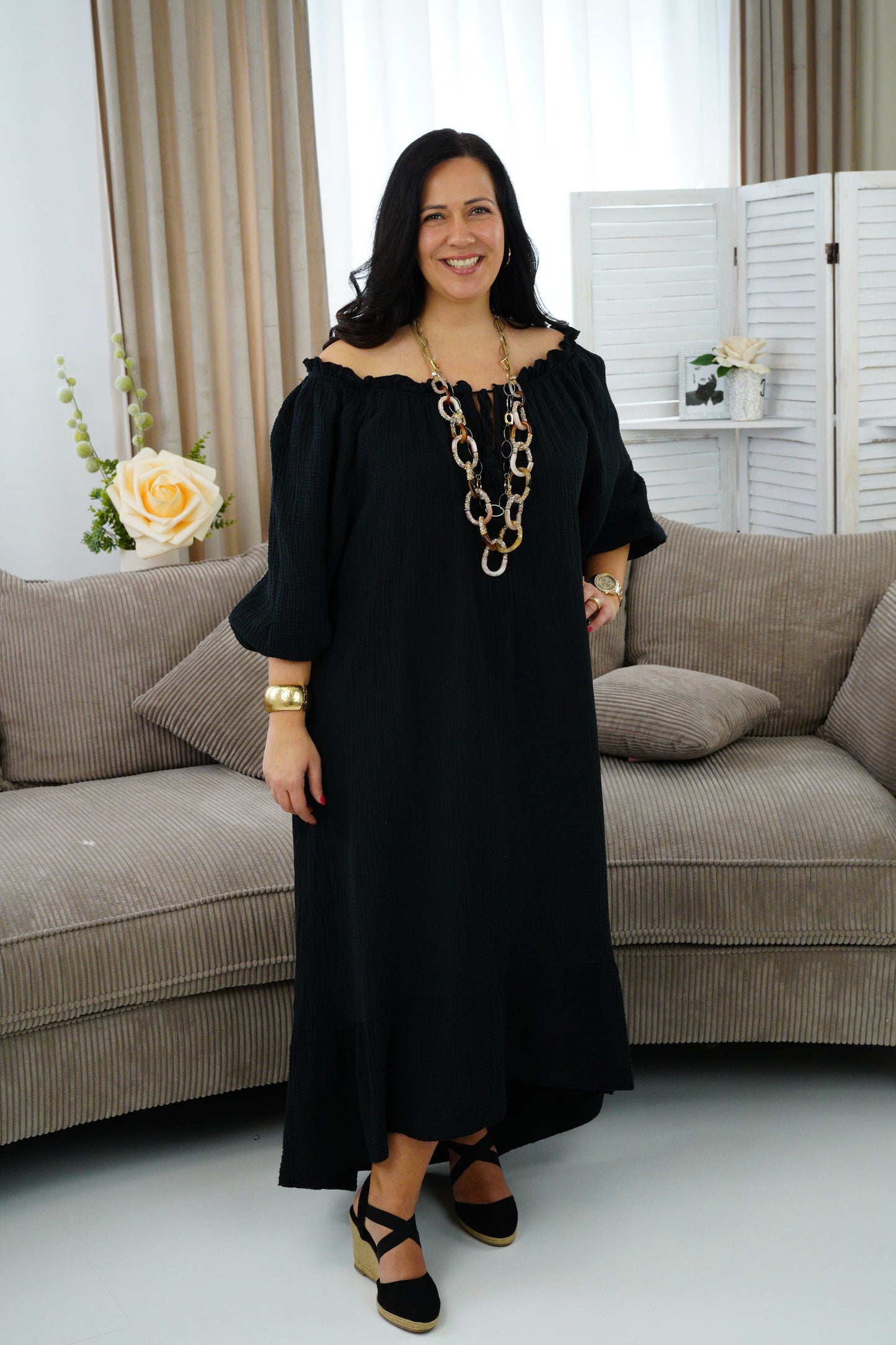 Mousselin Kleid in schwarz (40-44)