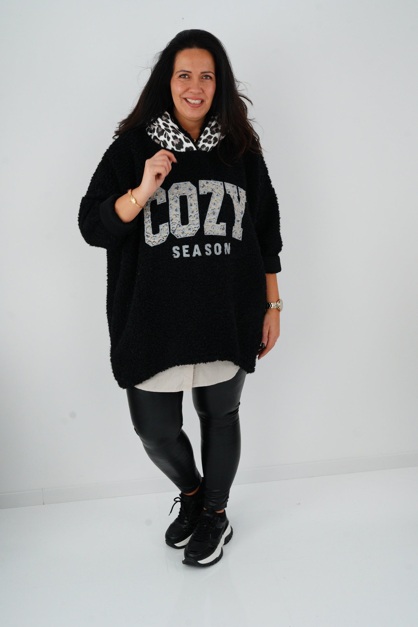 Long Hoddie in Schwarz (38-46)