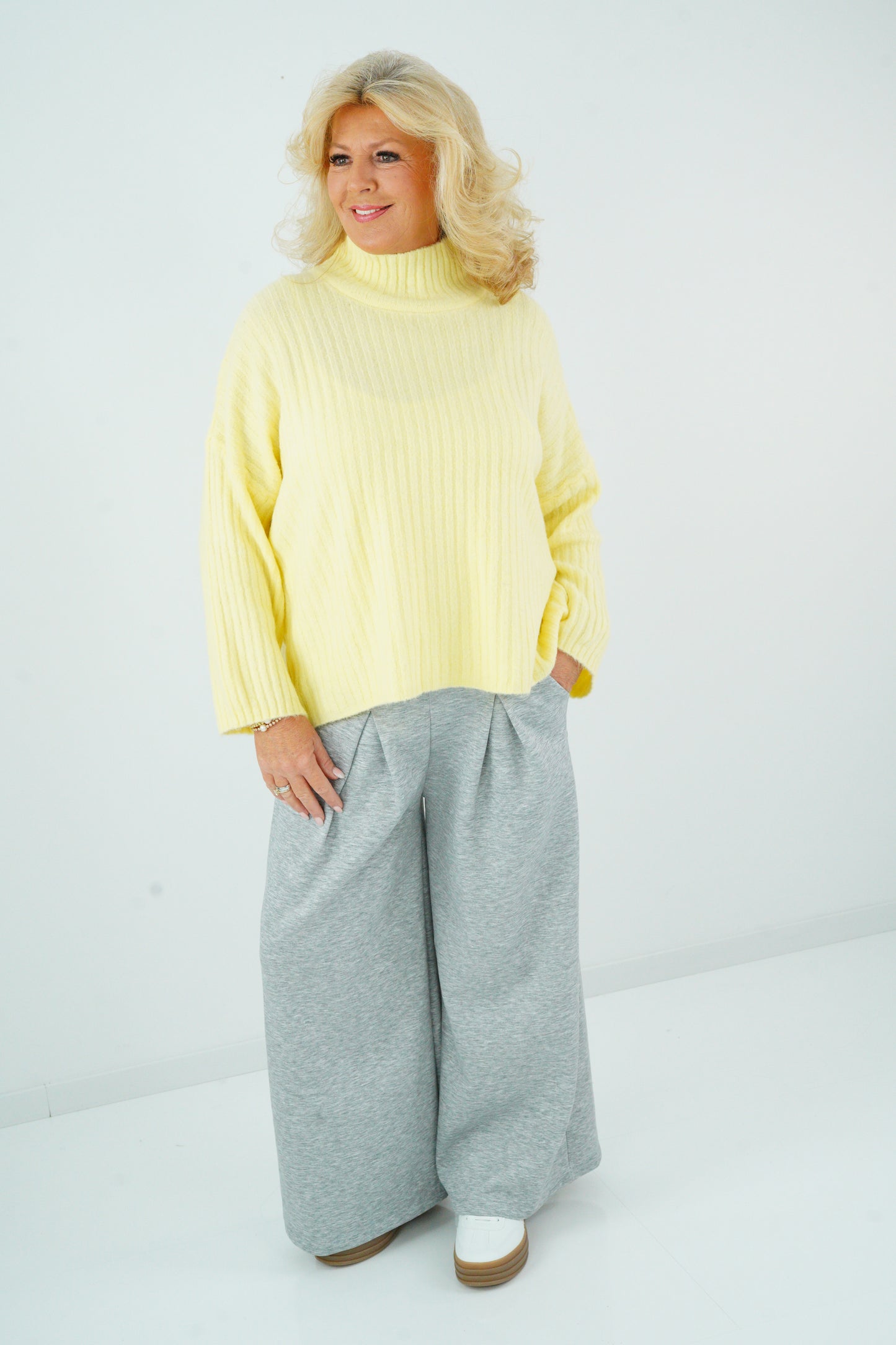 Pullover in Gelb (Onesize 38-44)