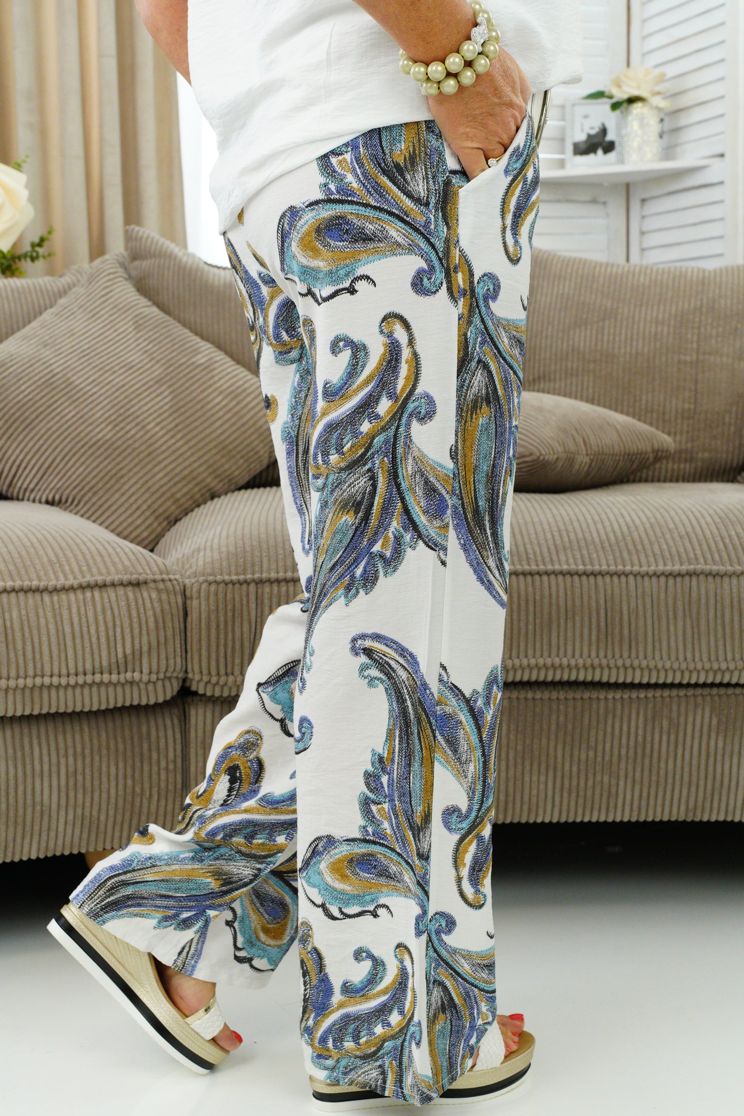 Hose in weiß (38-44)
