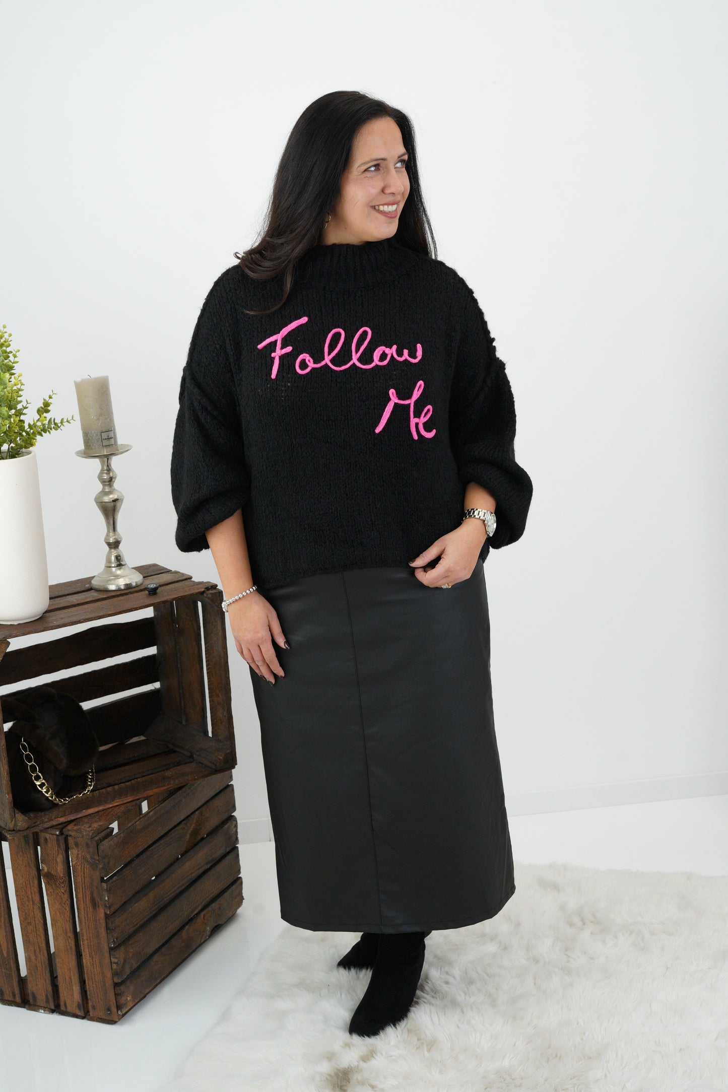 Pullover in Schwarz mit Neon-Pink (42-46)