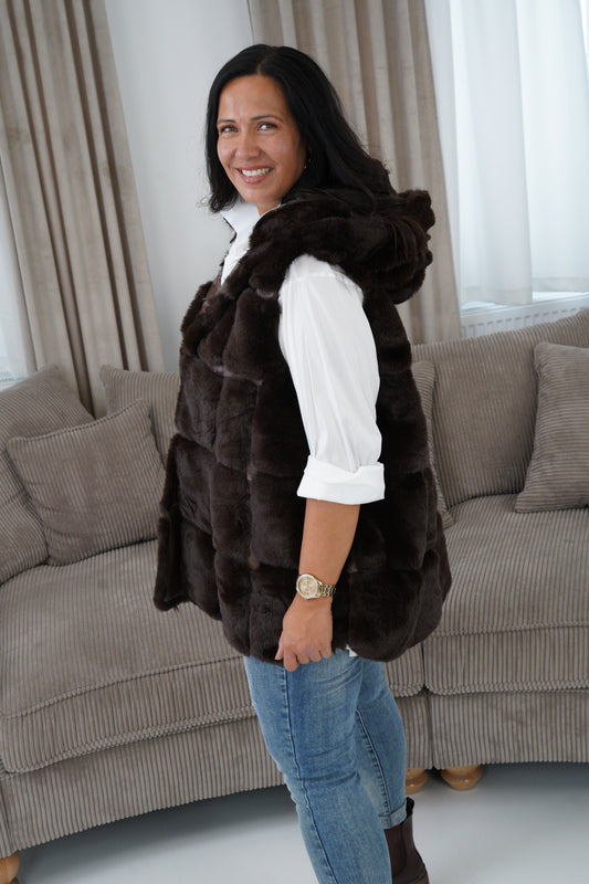 Kunstpelz-Weste in Dunkelbraun (40-44+)