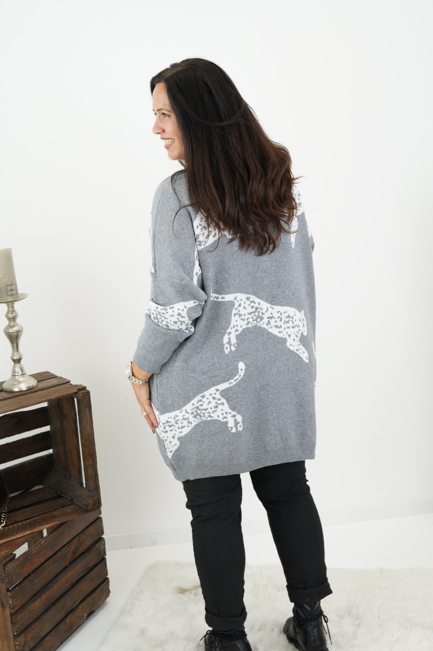 Long Pullover in Grau mit Weiß (42-46)
