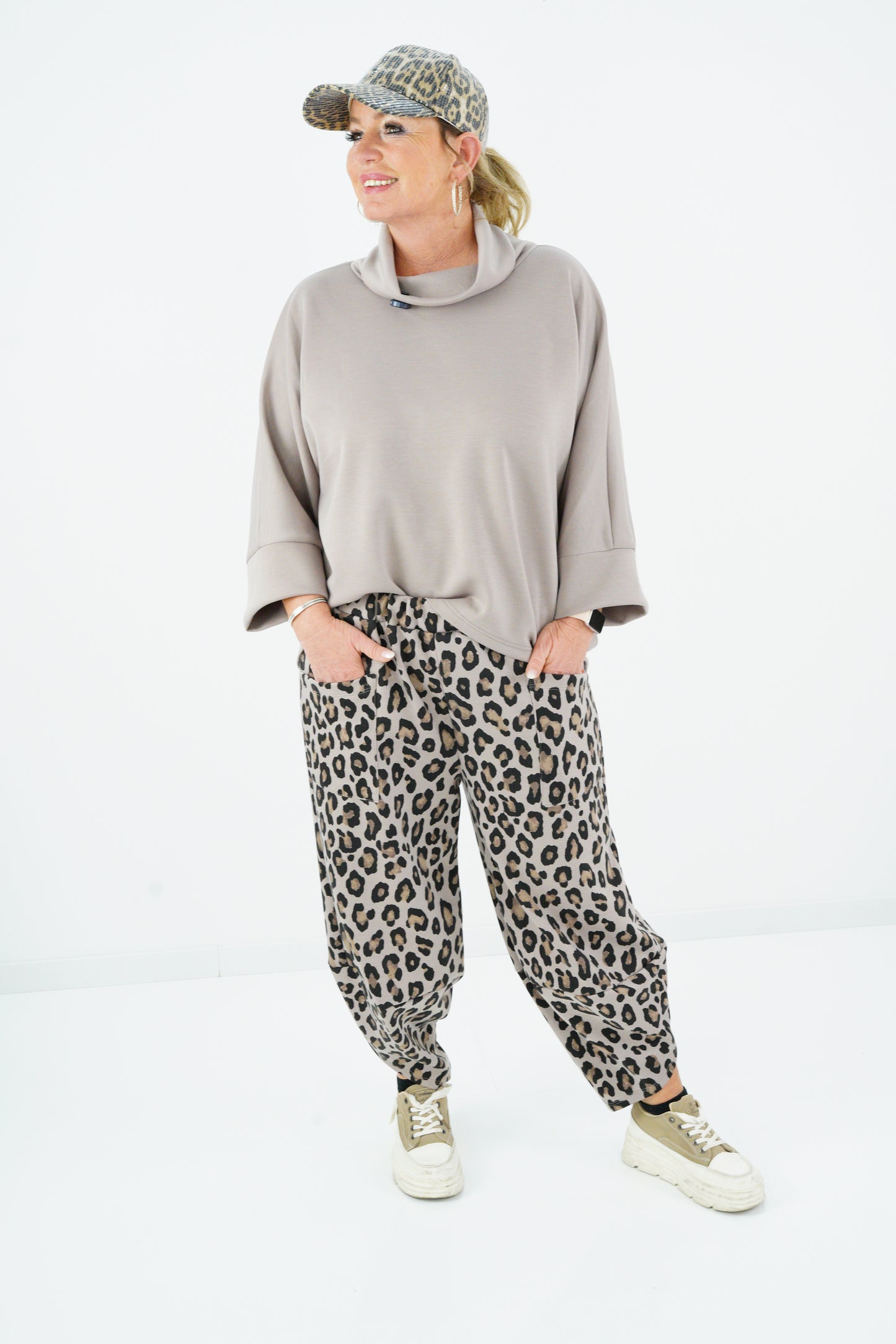 Sweat-Hose in Beige-Leo (38-44)