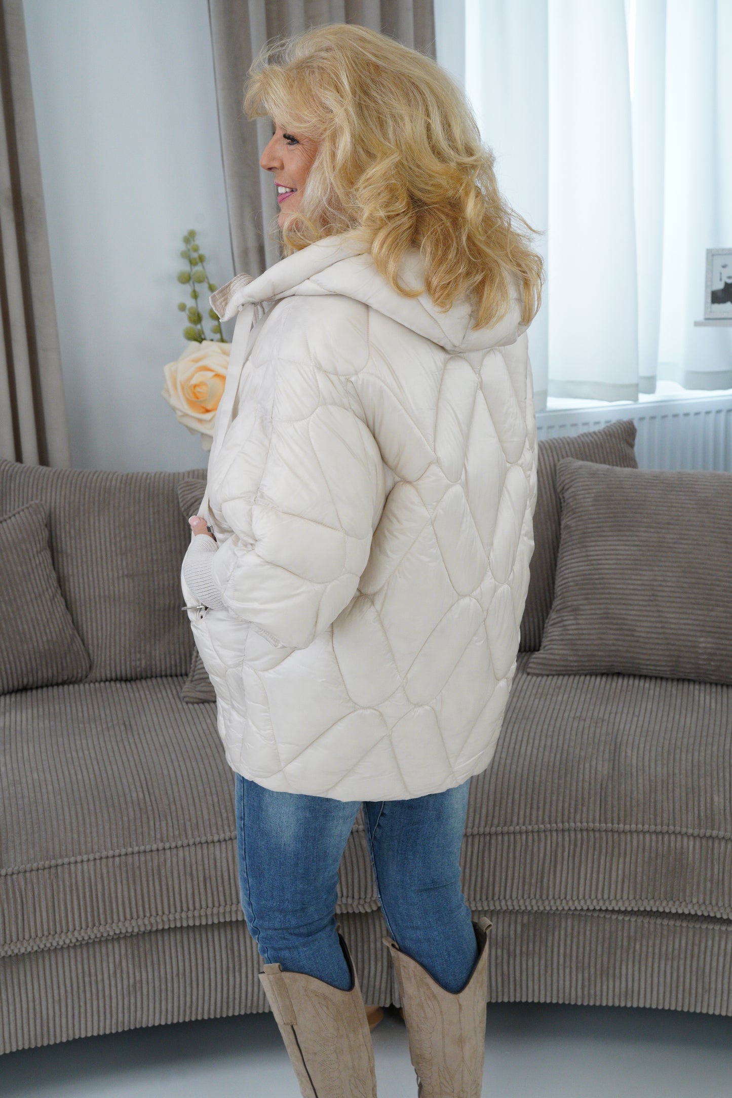 Jacke in Beige (40-44)