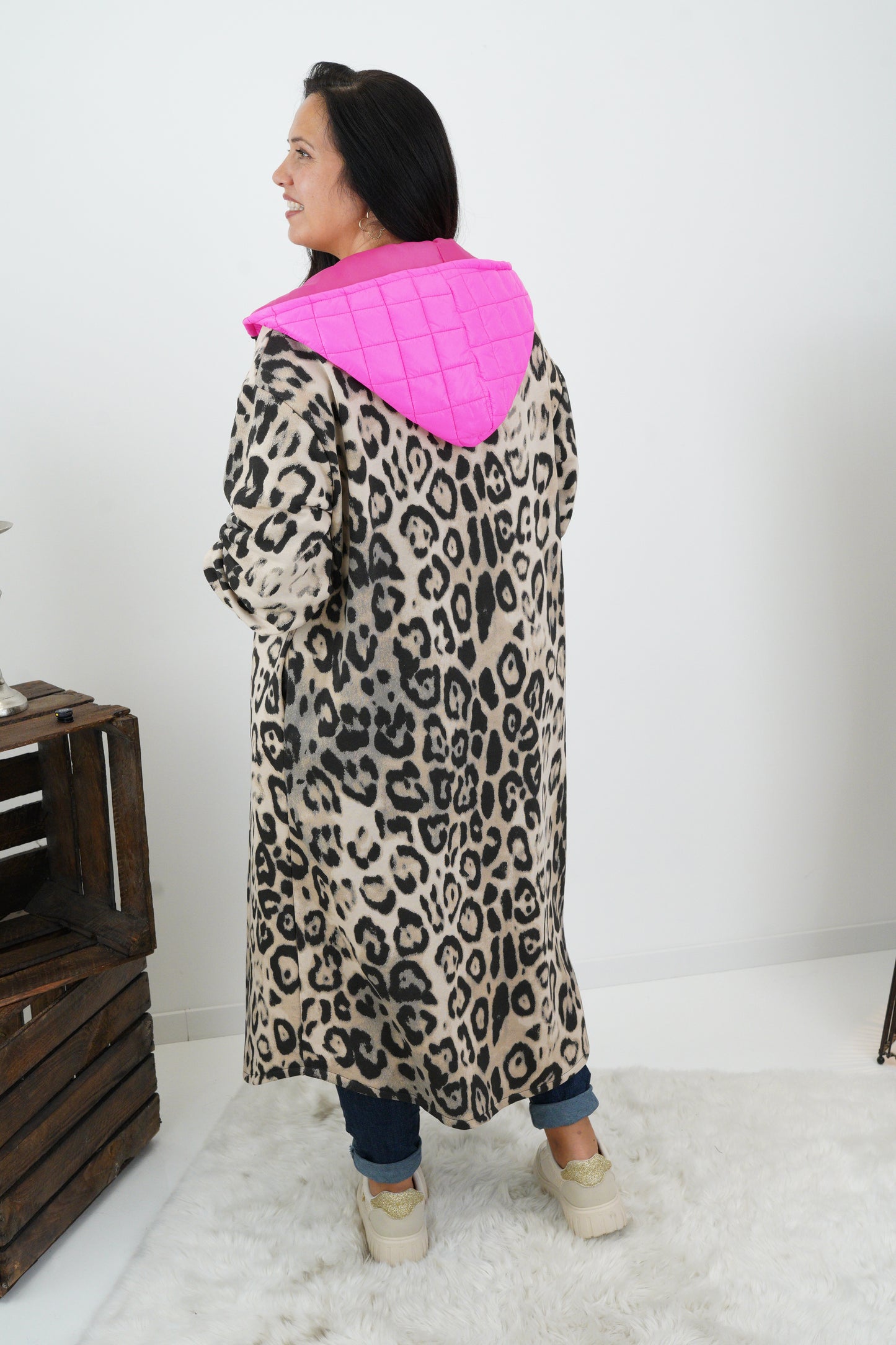 Sweat Mantel in Leo-Beige mit Neonpink (40-46)