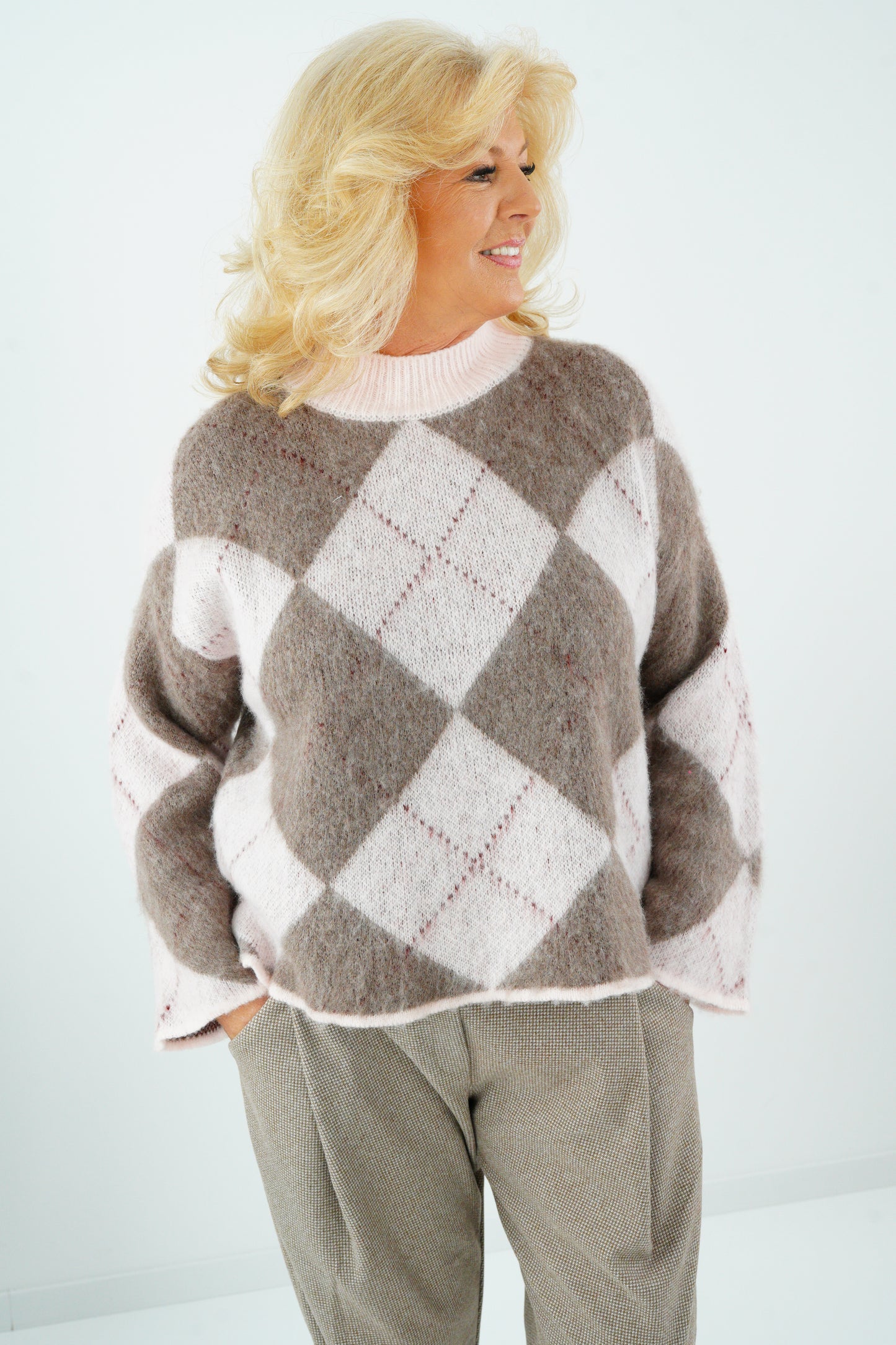 Pullover in Taupe mit Rose (38-42+)