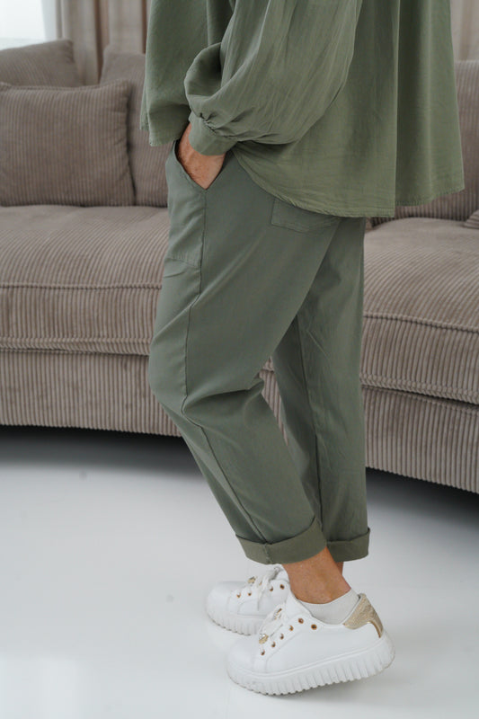 Hose in Khaki (38-42+)