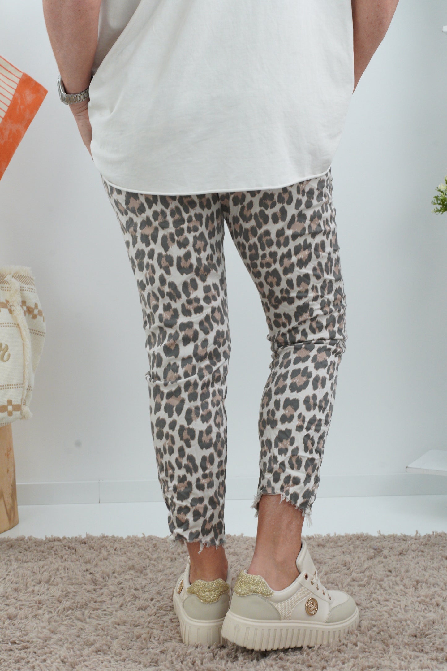 Joggpant in Leo-Beige (38-42)