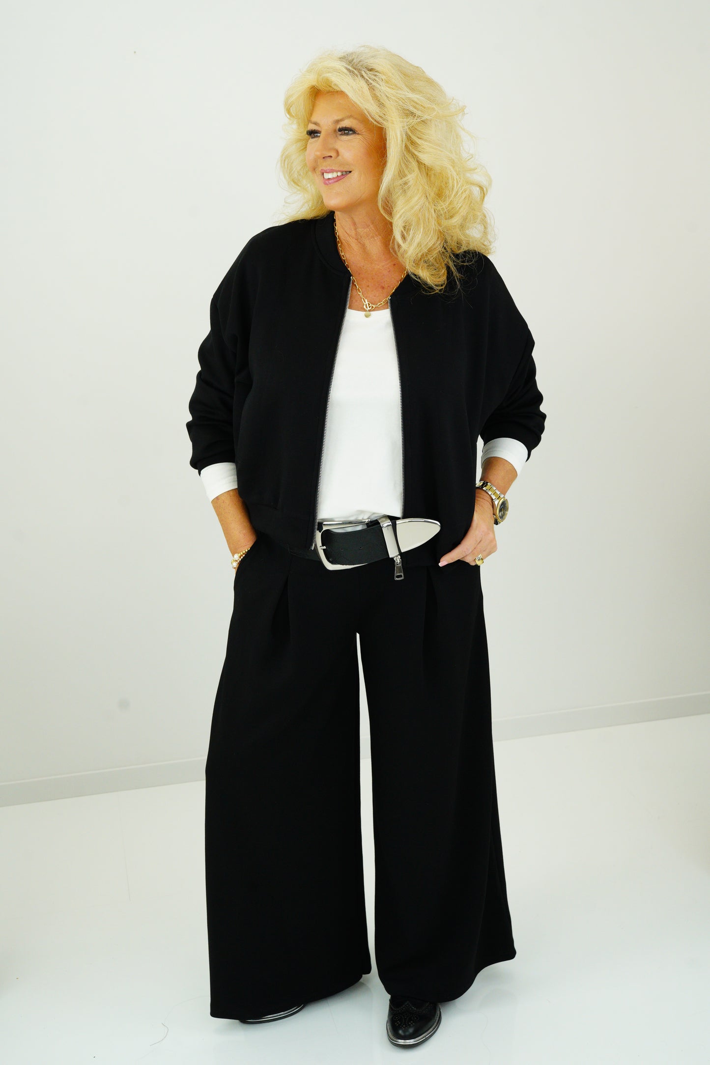 Marlene Hose in Schwarz (38-42)