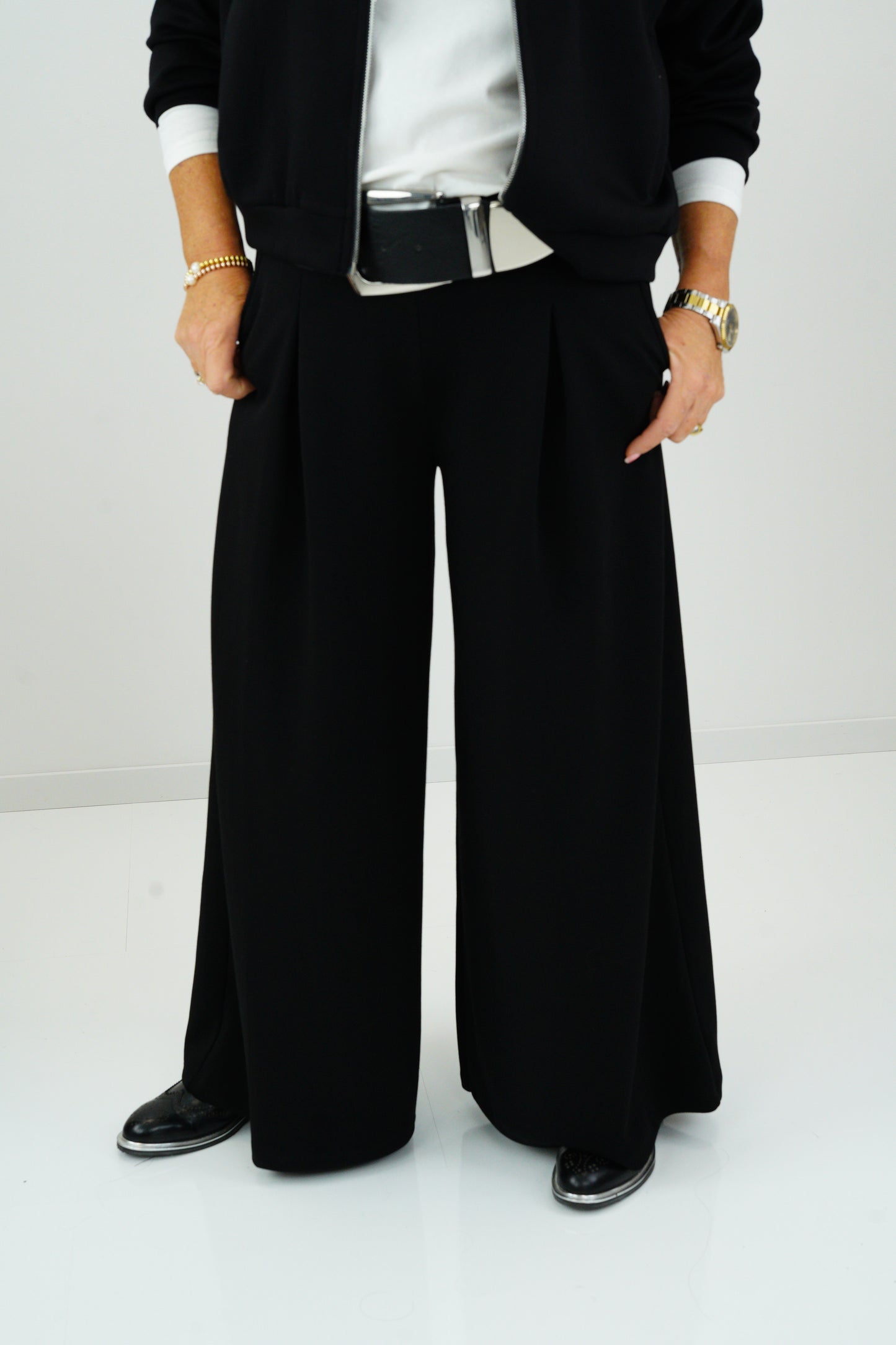 Marlene Hose in Schwarz (38-42)