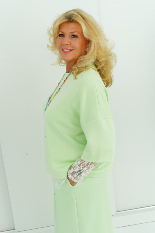 Sweatshirt in Lindgrün (38-44)