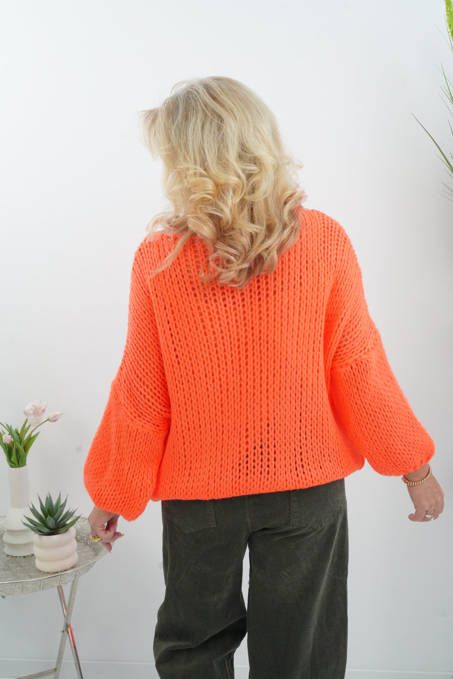Leuchtender Pullover in auffälligem Neon-Orange (38-44)