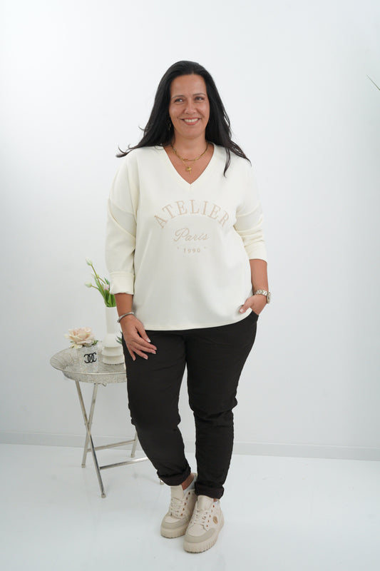 Sweatshirt in Ecru mit besonderem Kontrastdetail (40-44)