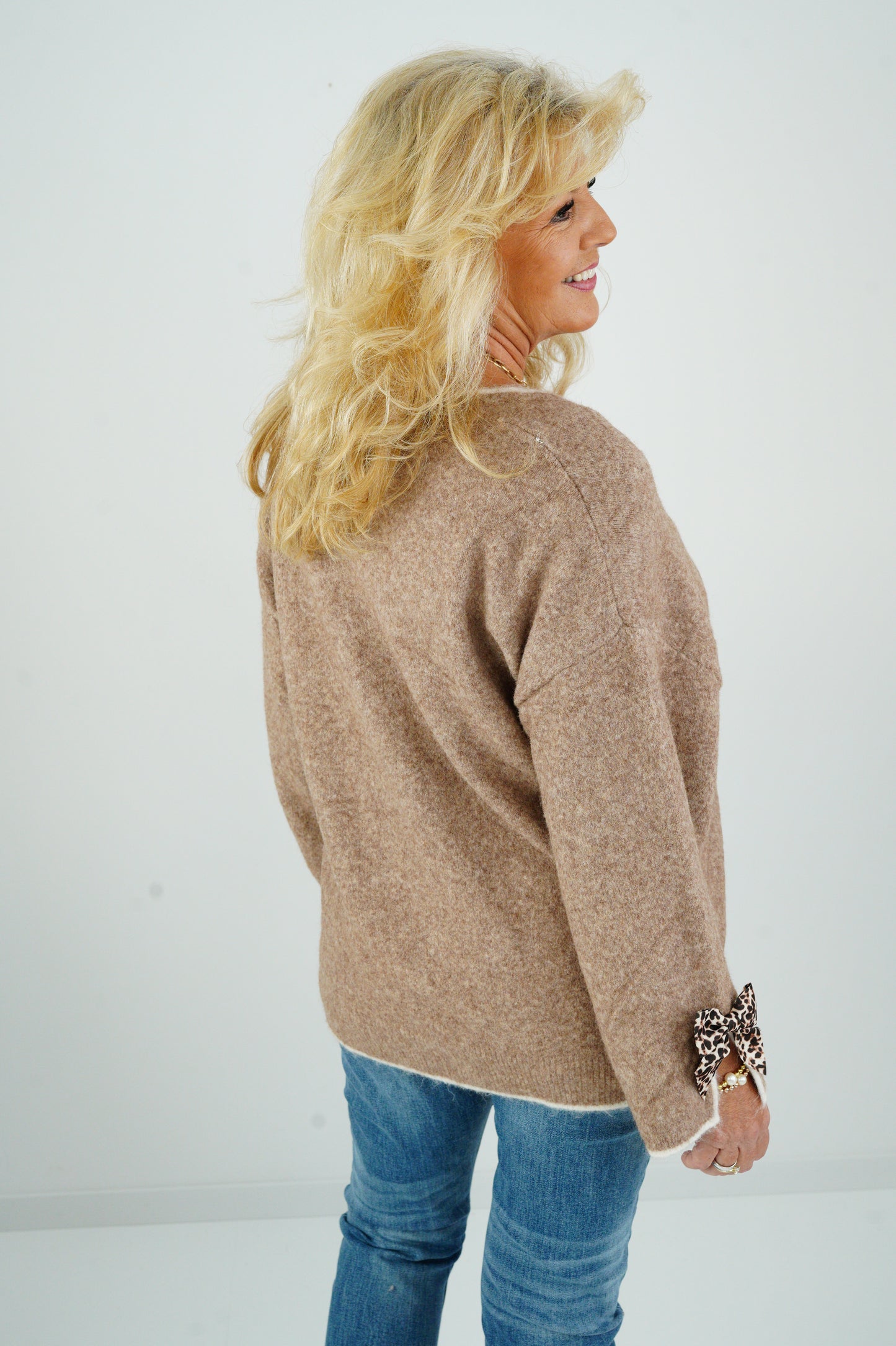 Strickjacke in Camel (40-44)