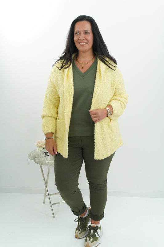 Kuschelige Strickjacke in sanftem Vanille (40-44)