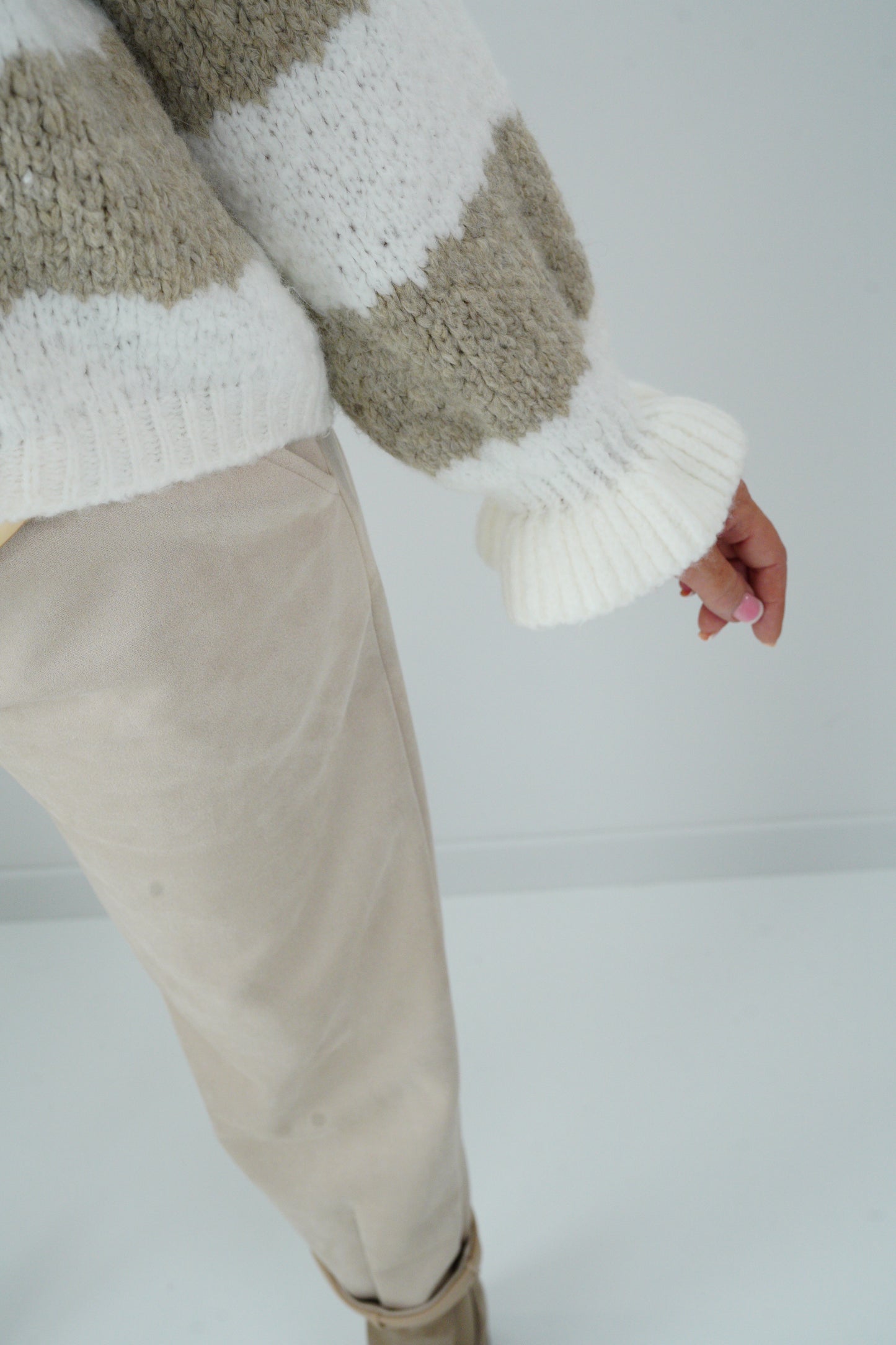 Pullover in Off-White mit Taupe (38-44)