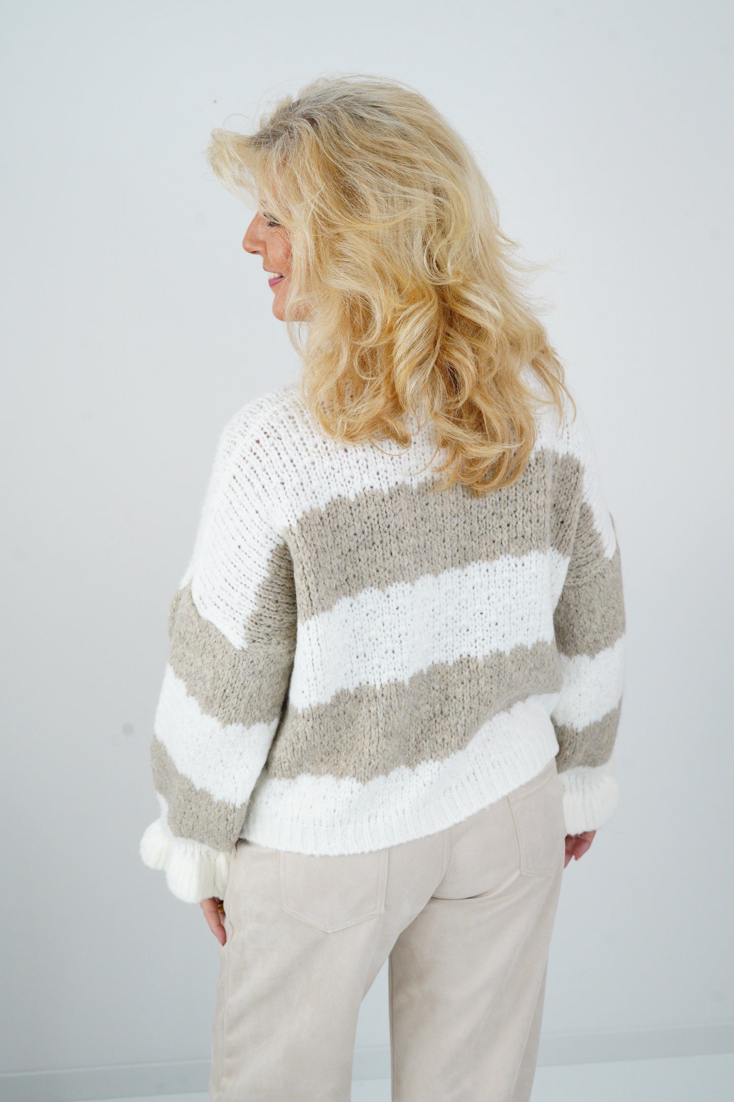 Pullover in Off-White mit Taupe (38-44)