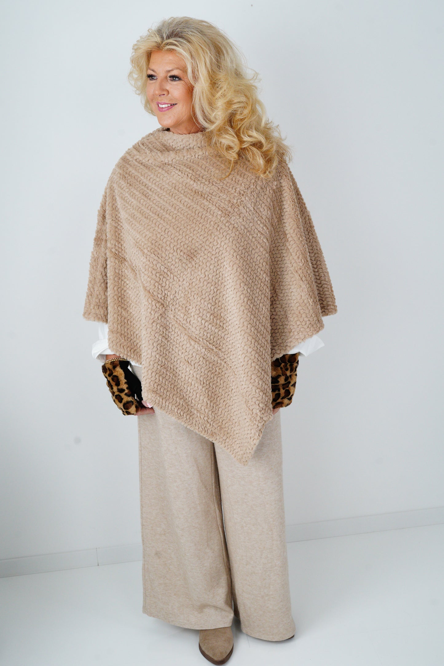 Strickmarlene Hose in Beige (38-42)