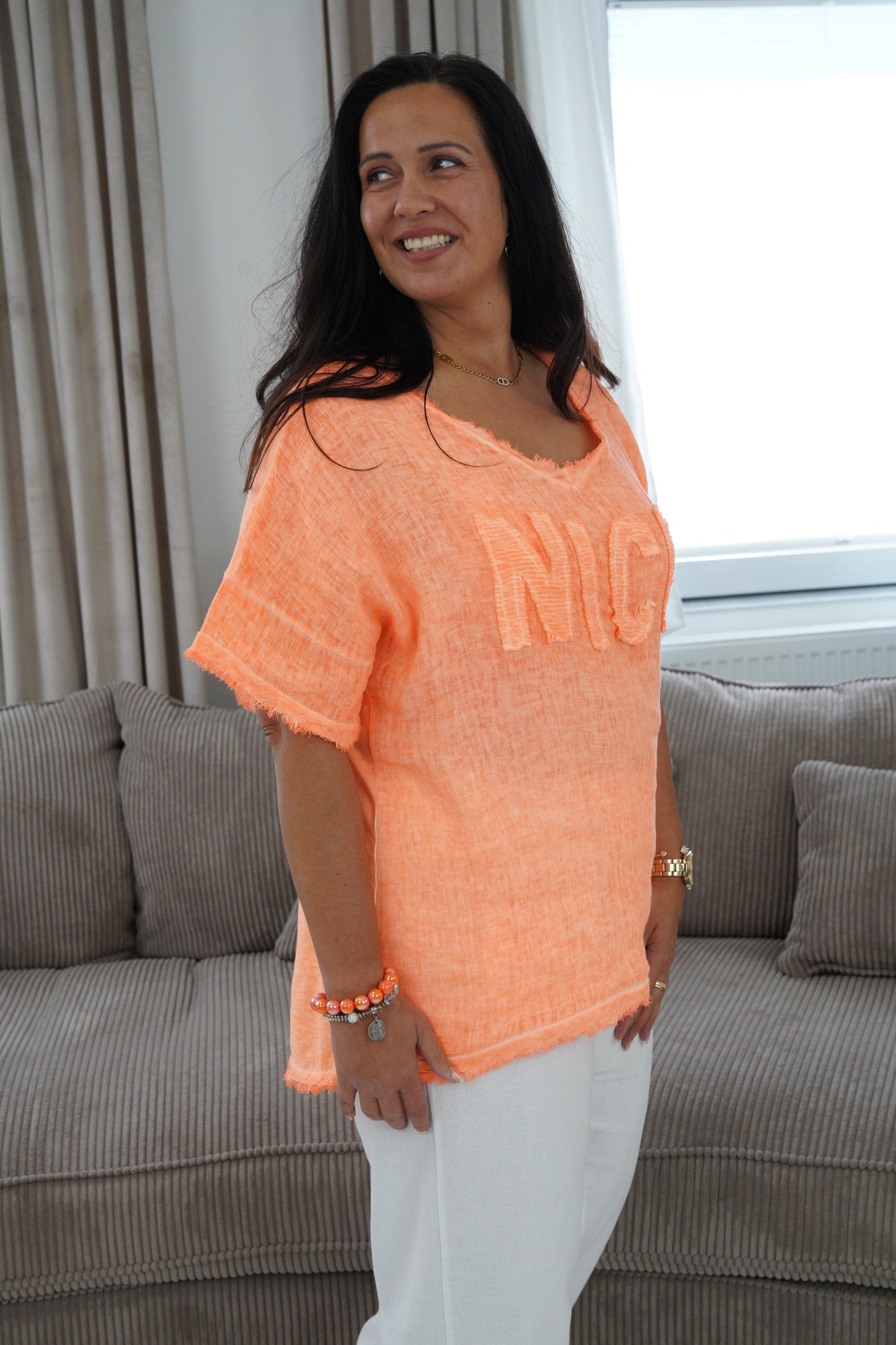 T-Shirt in neonorange mit 3D Print (40-44)