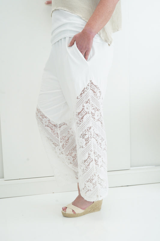 Hose in Weiß (38-42)