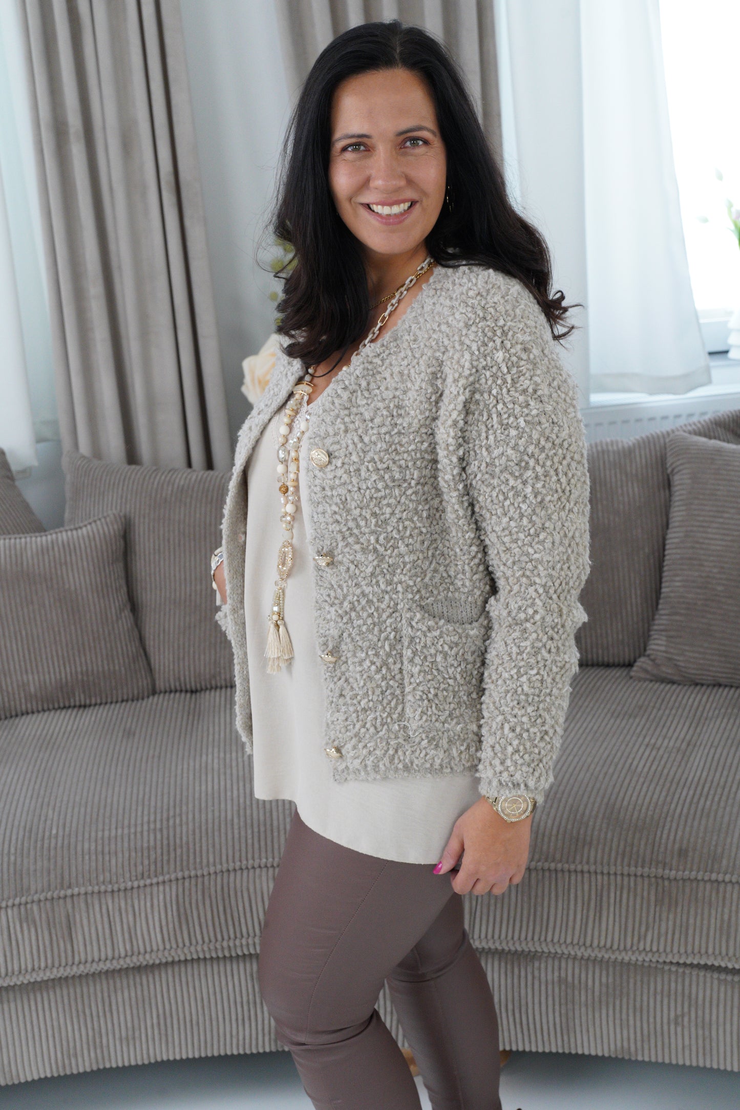 Stickjacke in Beige (38-44)
