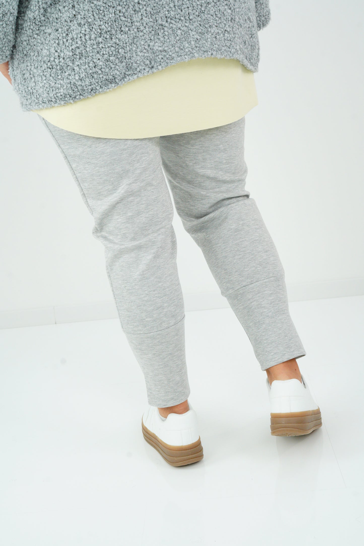 Joggpant in Hellgrau meliert (42+-46)