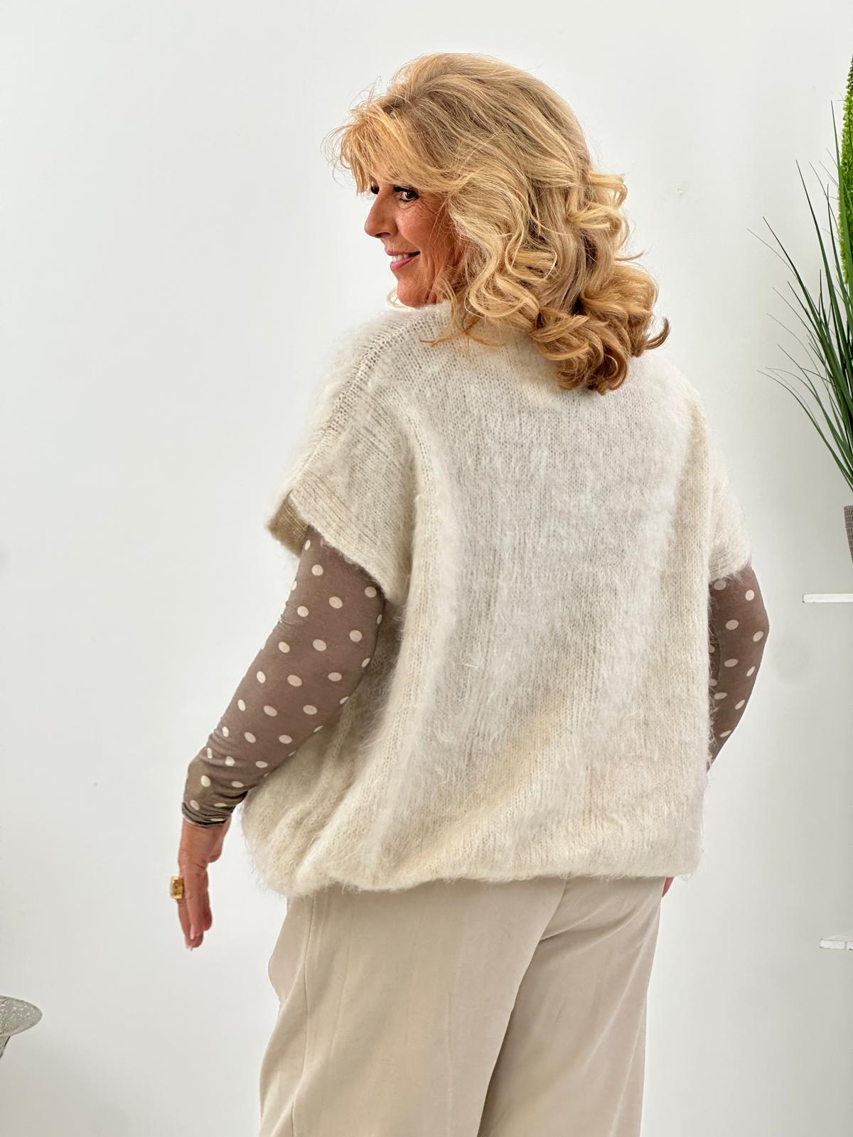 Pullunder im sanftem Creme-Ton mit lässiger Strickoptik (38-44)