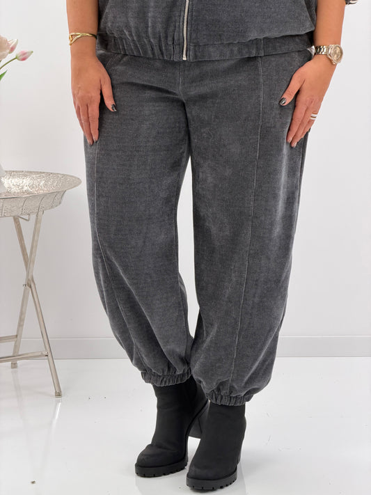 Pumphose in Grau mit lässiger, lockerer Silhouette (40-44)