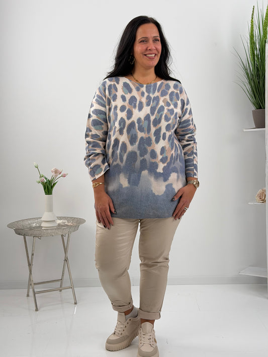 Pullover in Blau mit ausdrucksstarkem Fantasiemuster (40-44)