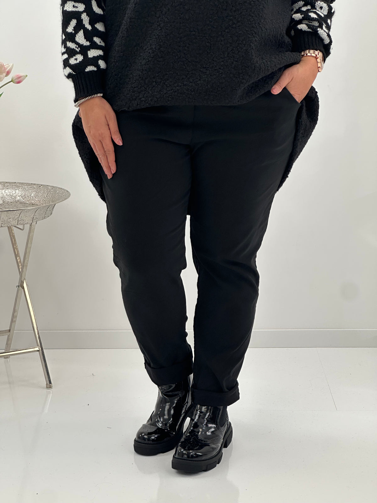 Joggpant in klassischen Schwarz (42-46)