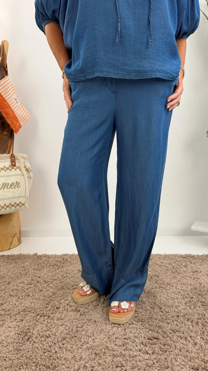 Hose in Jeansblau (36-40)