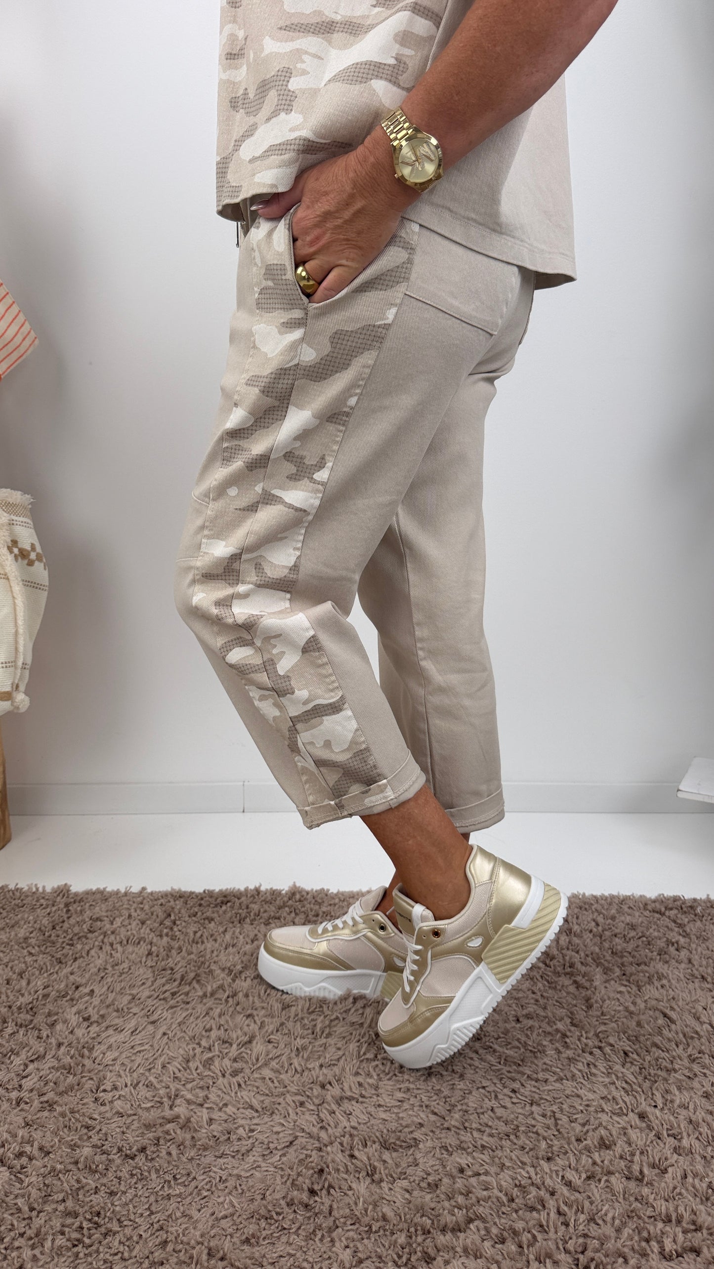 Hose in Beige