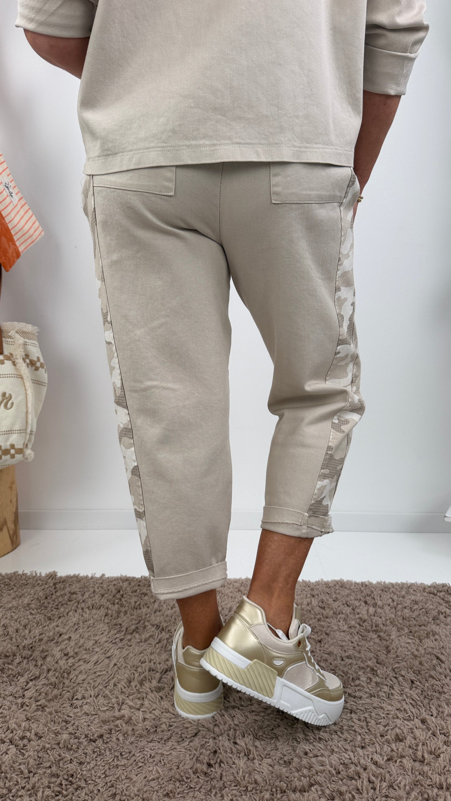 Hose in Beige
