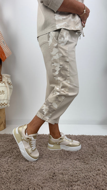 Hose in Beige