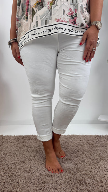 Capri Hose in Schwarz (42-46)