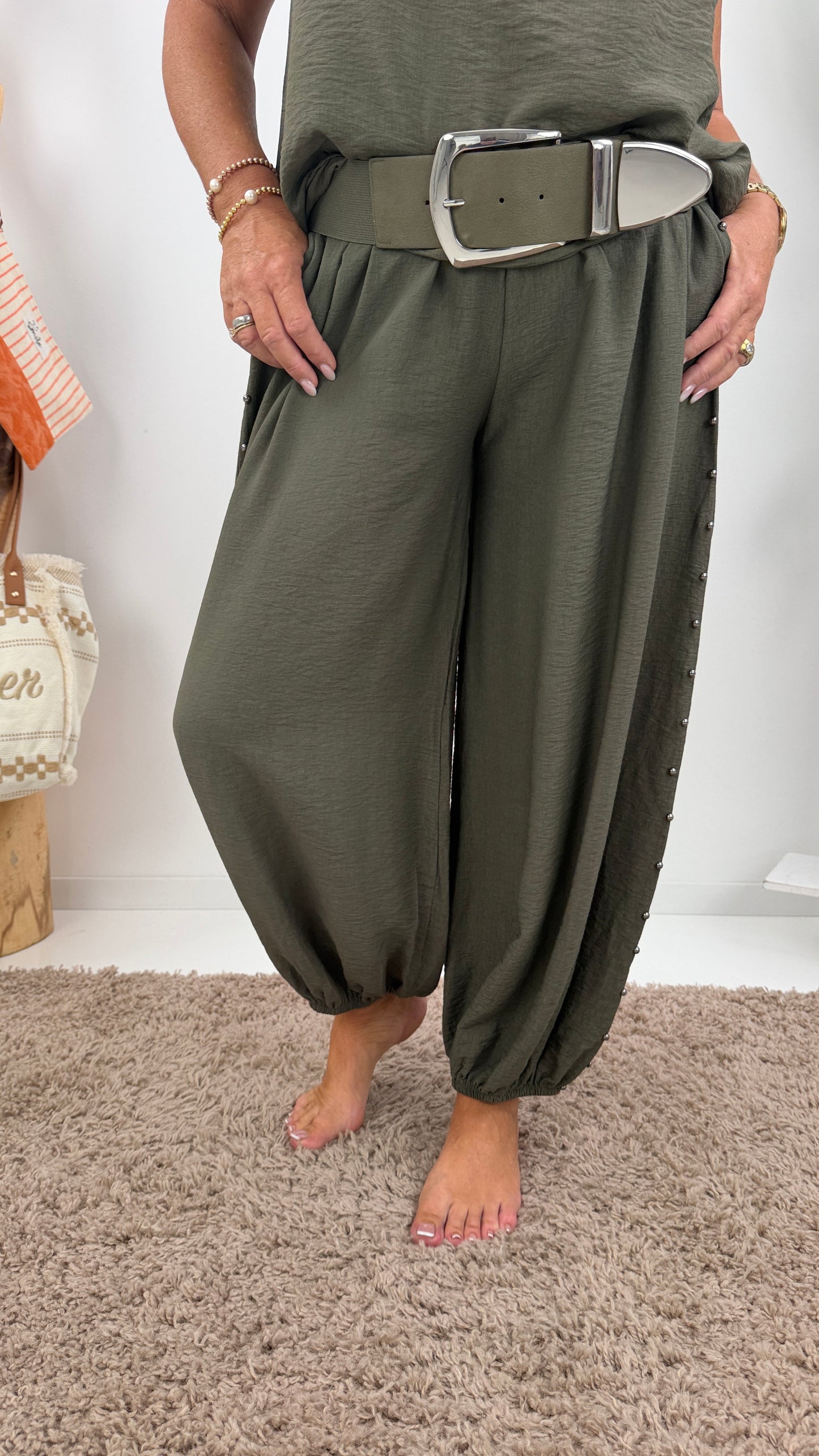 Hose in Khaki