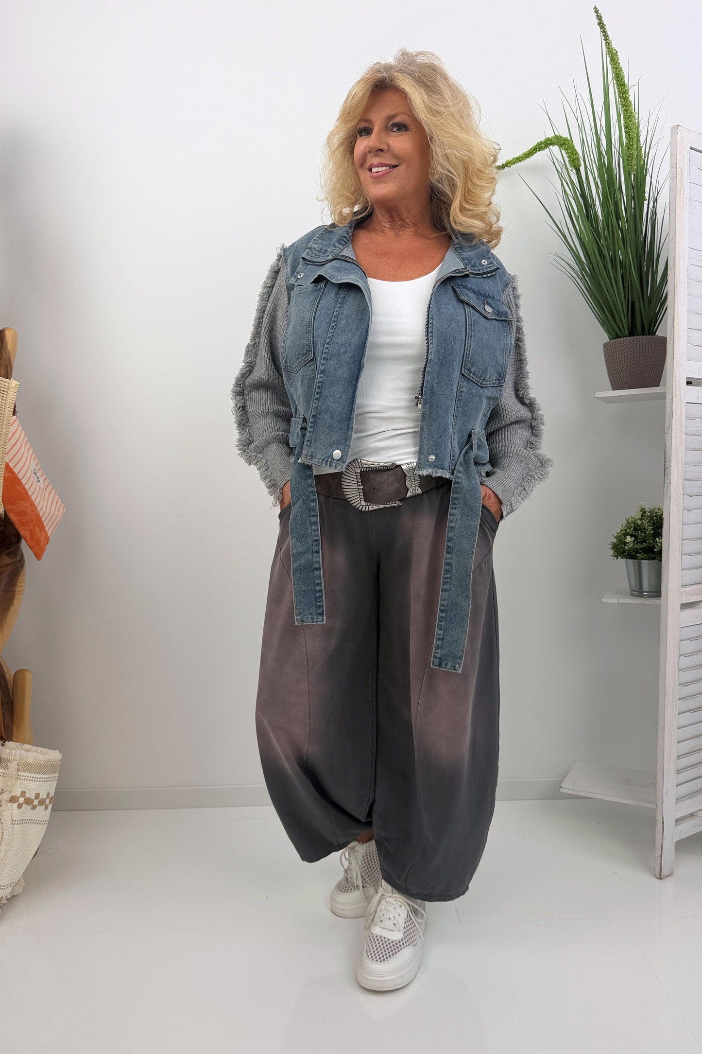 Stylische Hose in Grey (38-42)