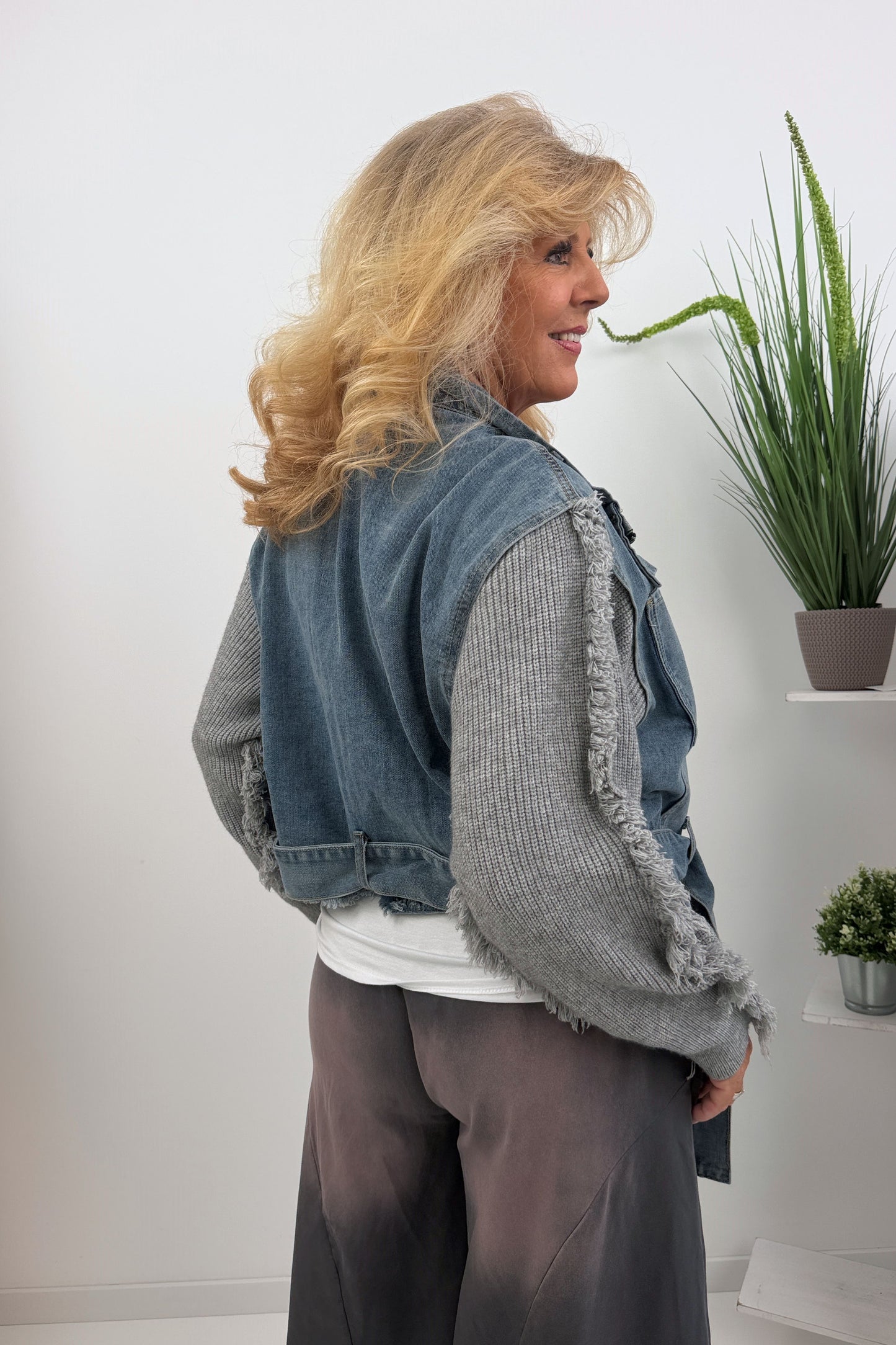Lässige Jeansjacke in Grey Blue (38-44)
