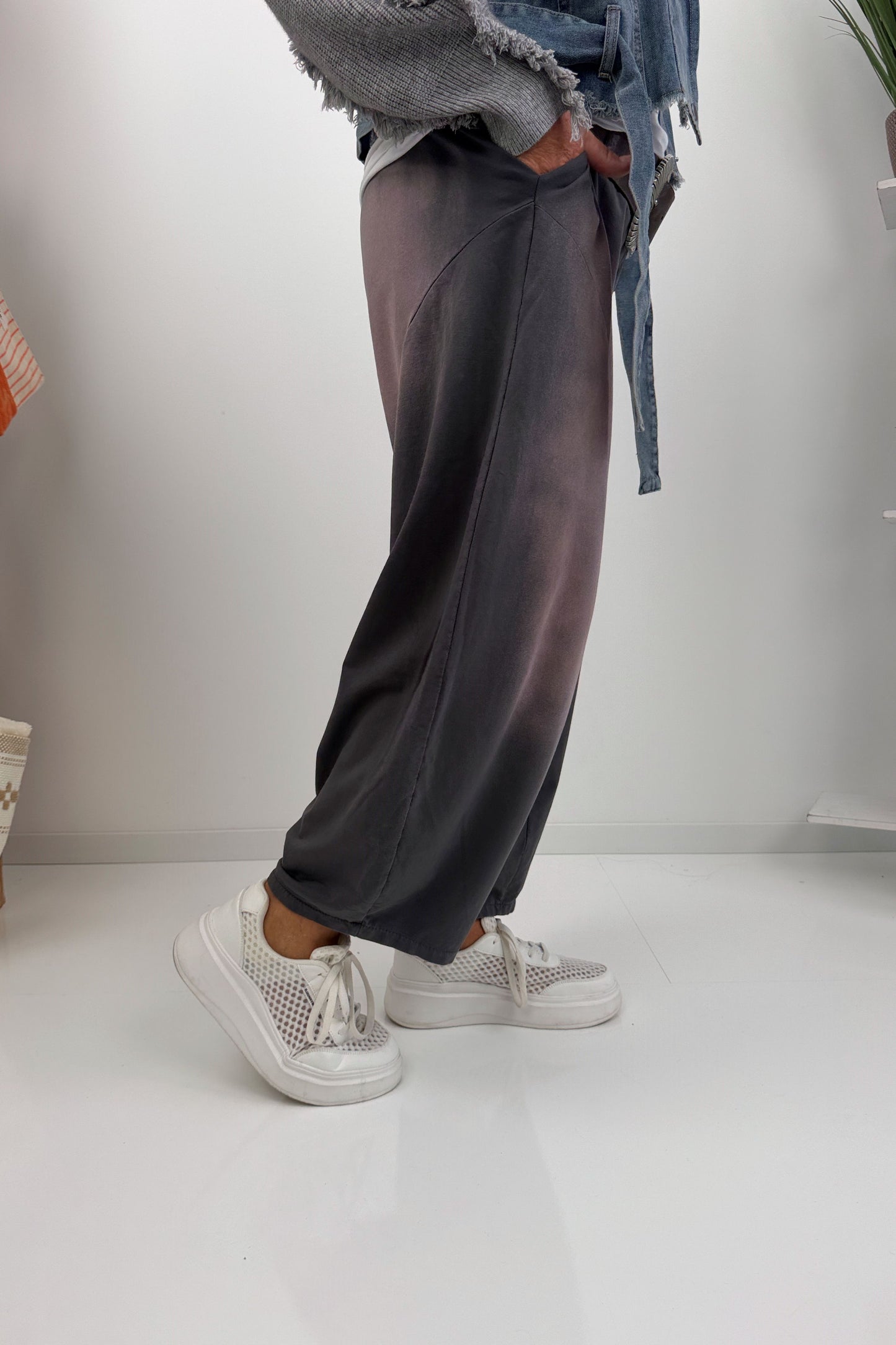 Stylische Hose in Grey (38-42)